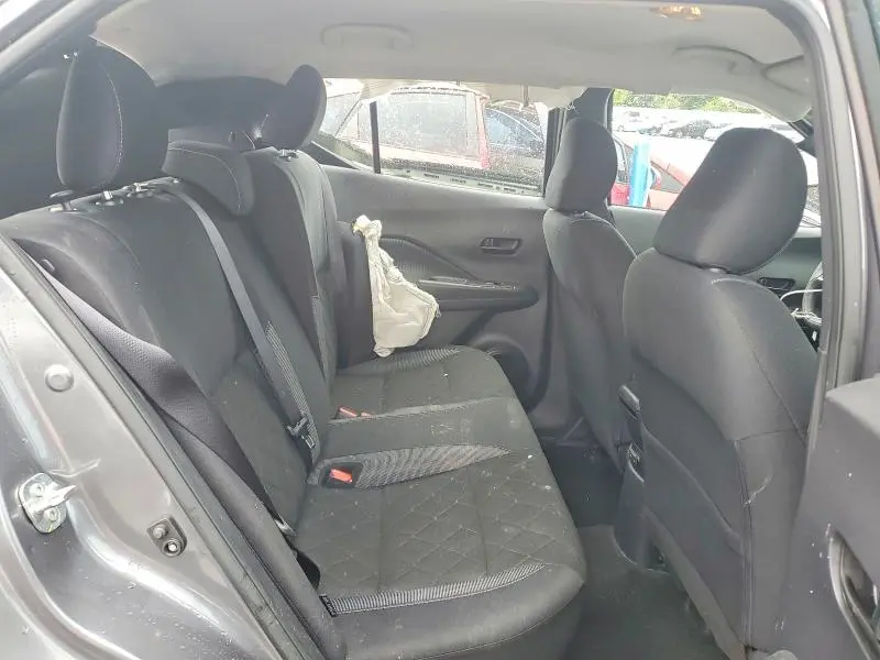 2020 NISSAN KICKS S  