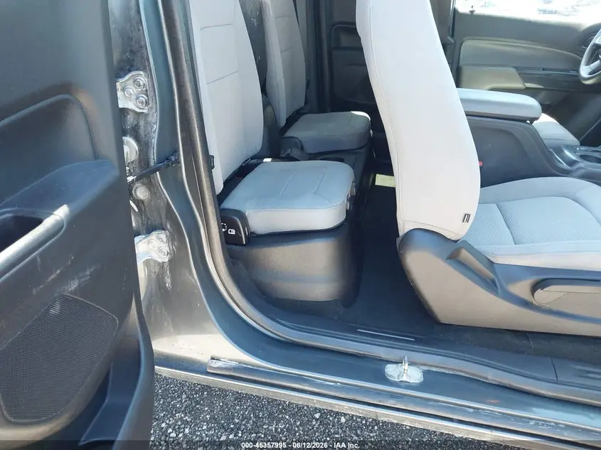 2017 CHEVROLET COLORADO 4WD WT