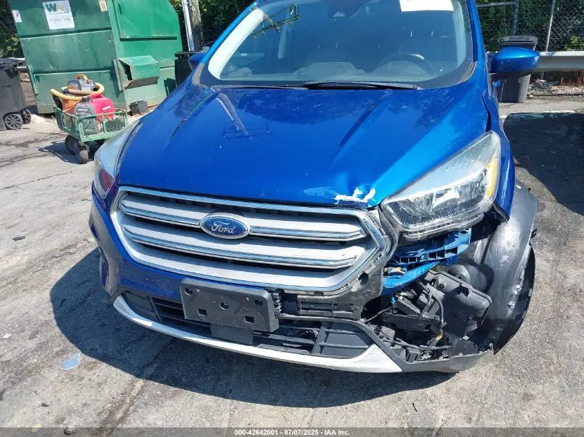 2019 FORD ESCAPE SE