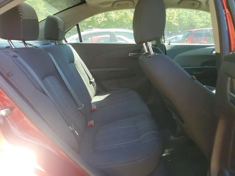 2016 CHEVROLET SONIC LT  