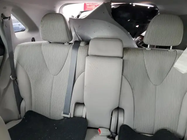 2013 TOYOTA VENZA LE  