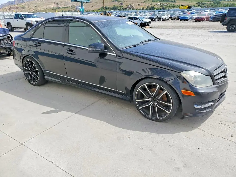 2012 MERCEDES-BENZ C 300 4MATIC  