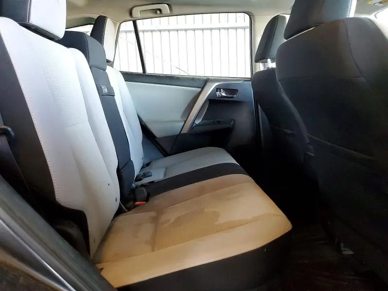 2018 TOYOTA RAV4 HV LE  