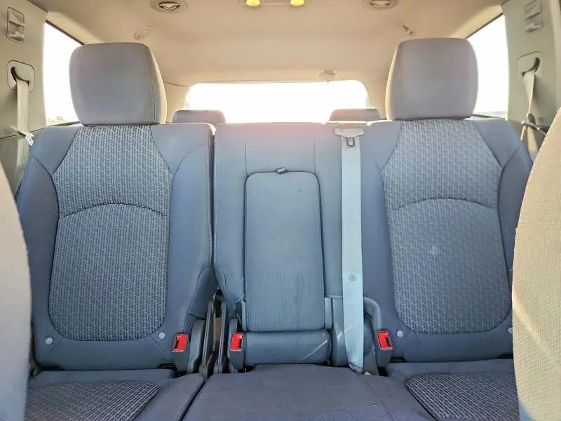 2012 CHEVROLET TRAVERSE LS  