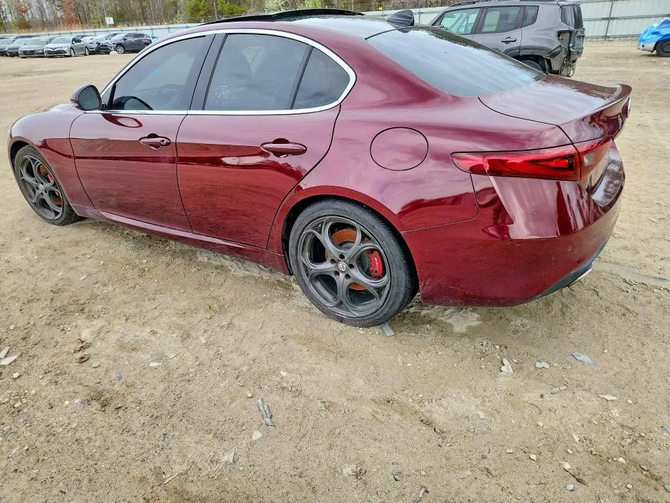 2017 ALFA ROMEO GIULIA   