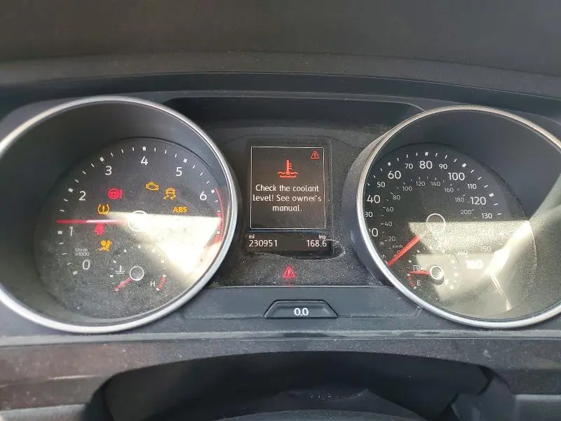 2020 VOLKSWAGEN TIGUAN SE  