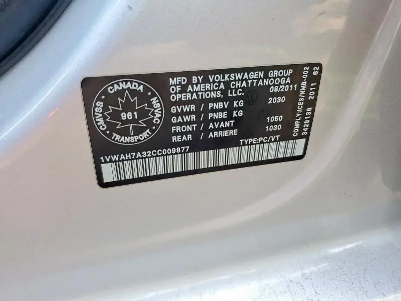 2012 VOLKSWAGEN PASSAT S  