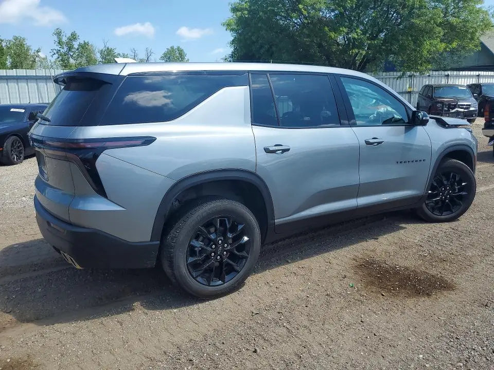 2024 CHEVROLET TRAVERSE LS  