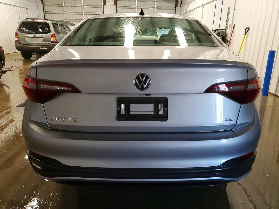 2024 VOLKSWAGEN JETTA SE  