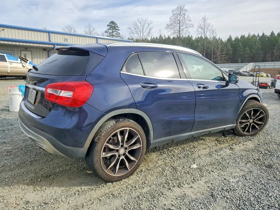 2017 MERCEDES-BENZ GLA 250  