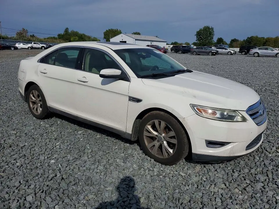 2010 FORD TAURUS SEL  