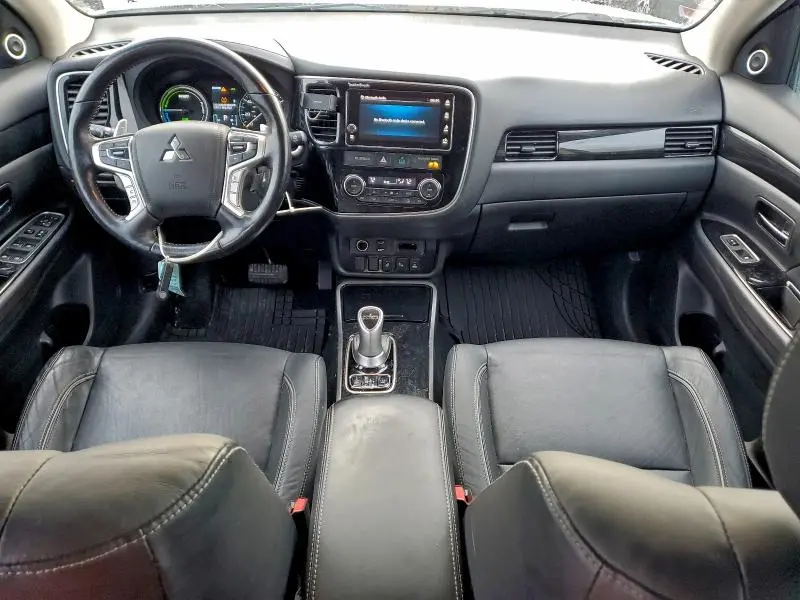 2018 MITSUBISHI OUTLANDER SE  