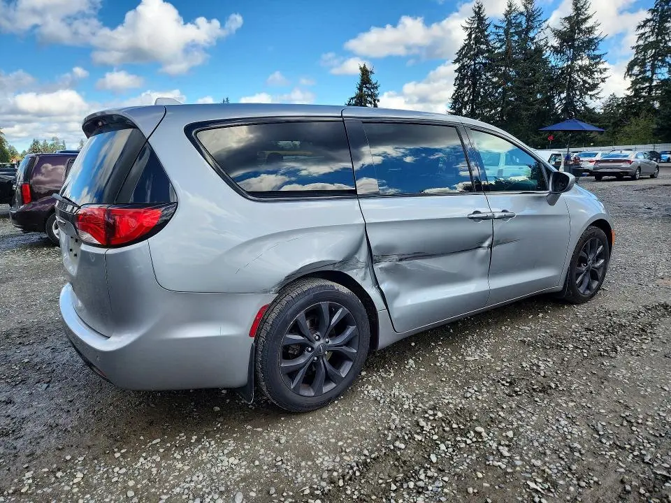 2018 CHRYSLER PACIFICA TOURING PLUS  