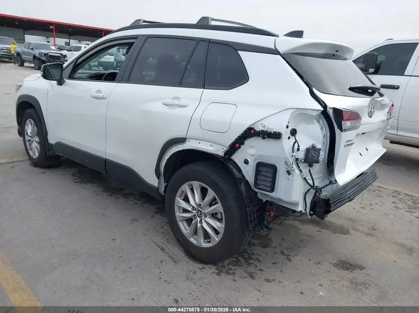 2026 TOYOTA COROLLA CROSS LE