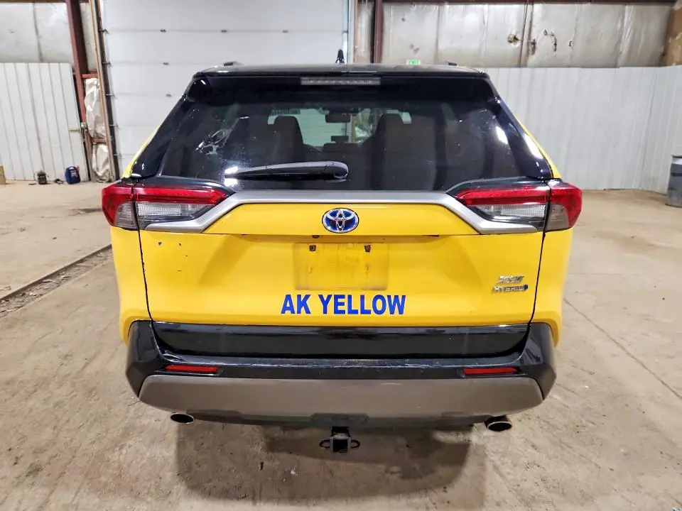 2019 TOYOTA RAV4 XSE  