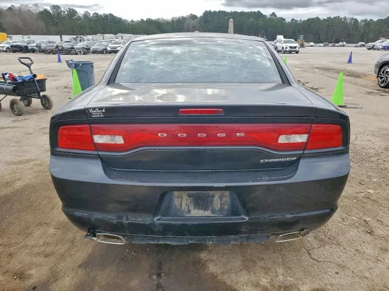 2013 DODGE CHARGER SE  