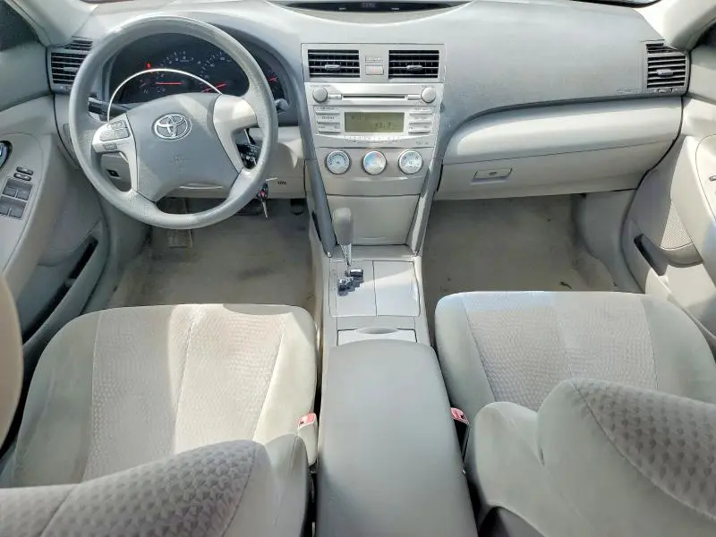 2010 TOYOTA CAMRY LE  