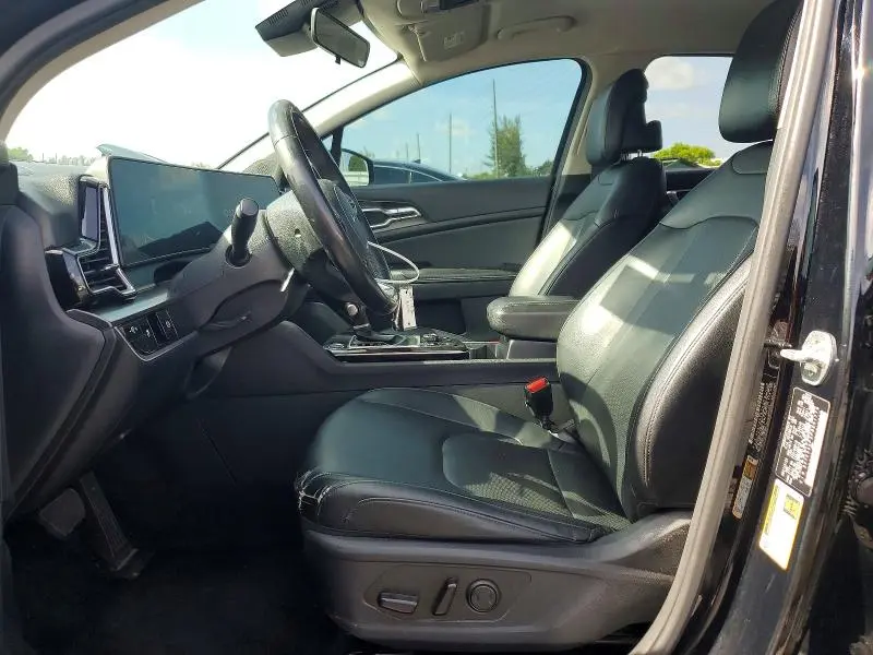 2023 KIA SPORTAGE EX  