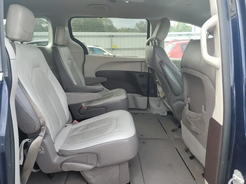 2017 CHRYSLER PACIFICA TOURING L  