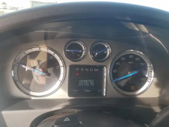 2011 CADILLAC ESCALADE LUXURY  