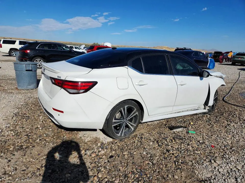 2022 NISSAN SENTRA SR  