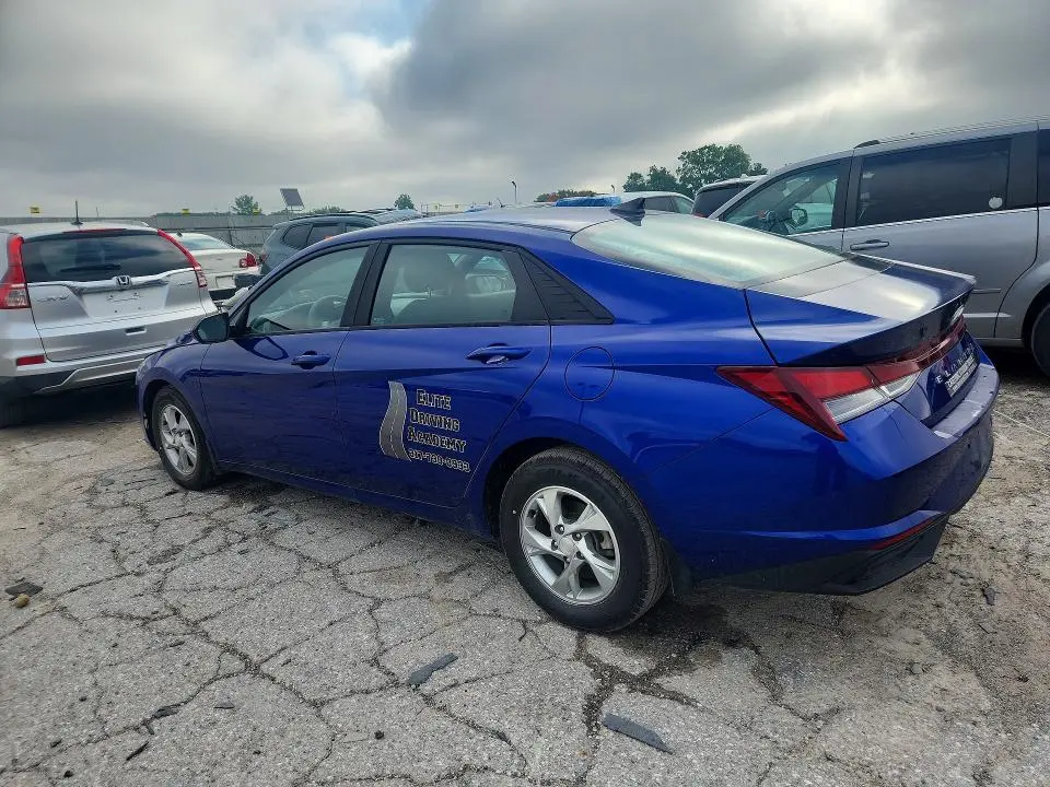 2023 HYUNDAI ELANTRA SE  
