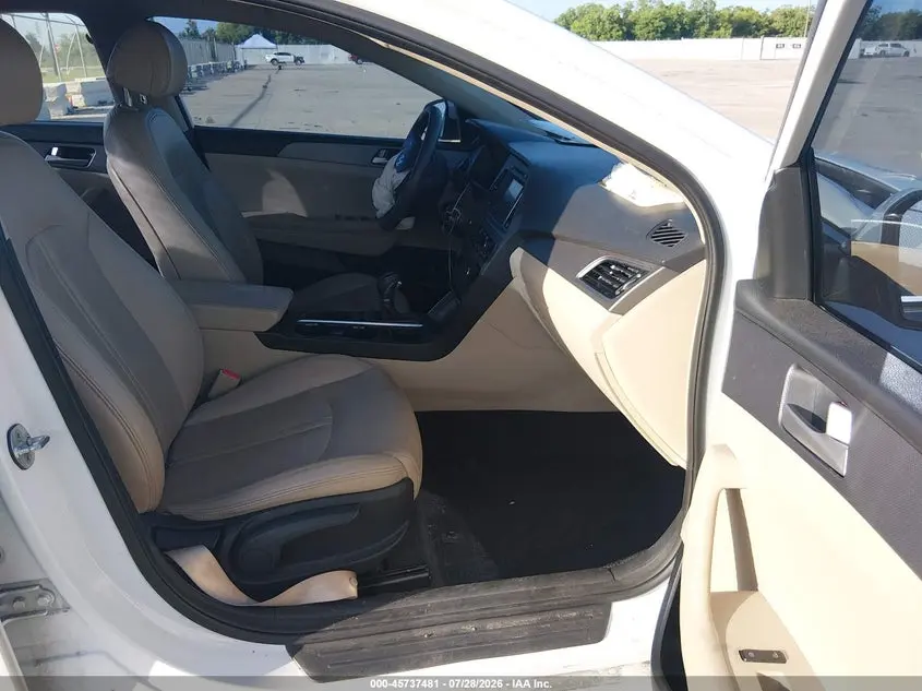 2016 HYUNDAI SONATA SE