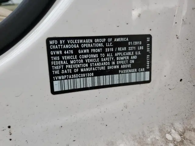 2013 VOLKSWAGEN PASSAT SE  