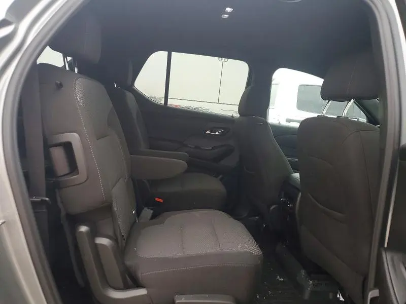 2023 CHEVROLET TRAVERSE LT  