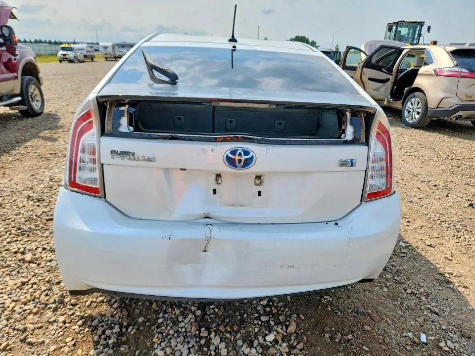 2013 TOYOTA PRIUS FIVE  