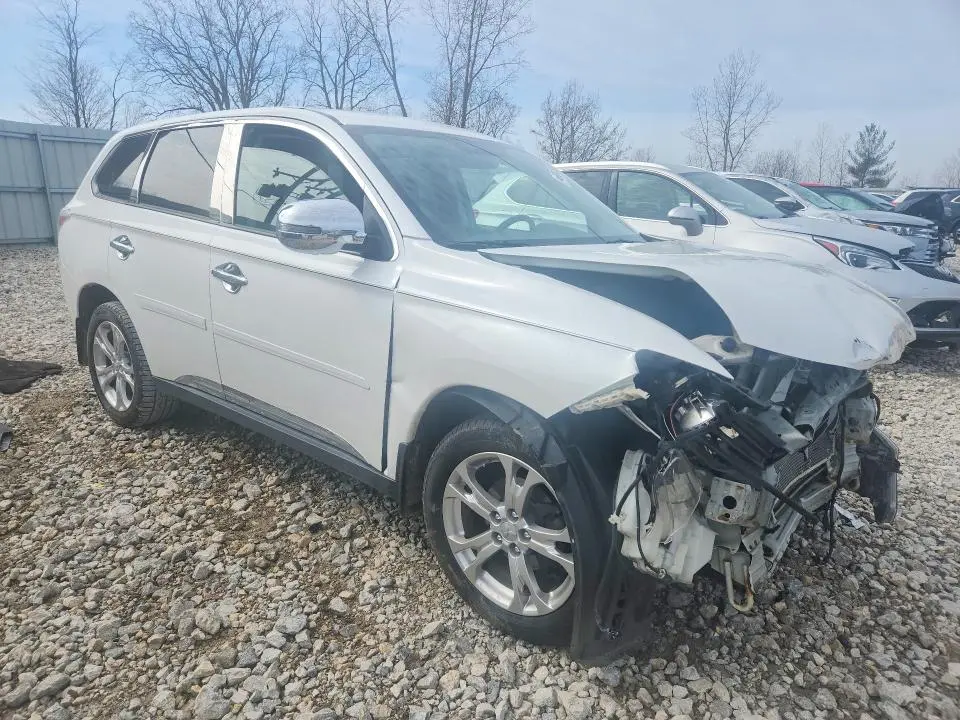 2014 MITSUBISHI OUTLANDER SE  
