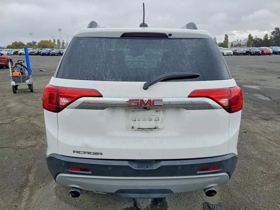 2017 GMC ACADIA SLT-1  