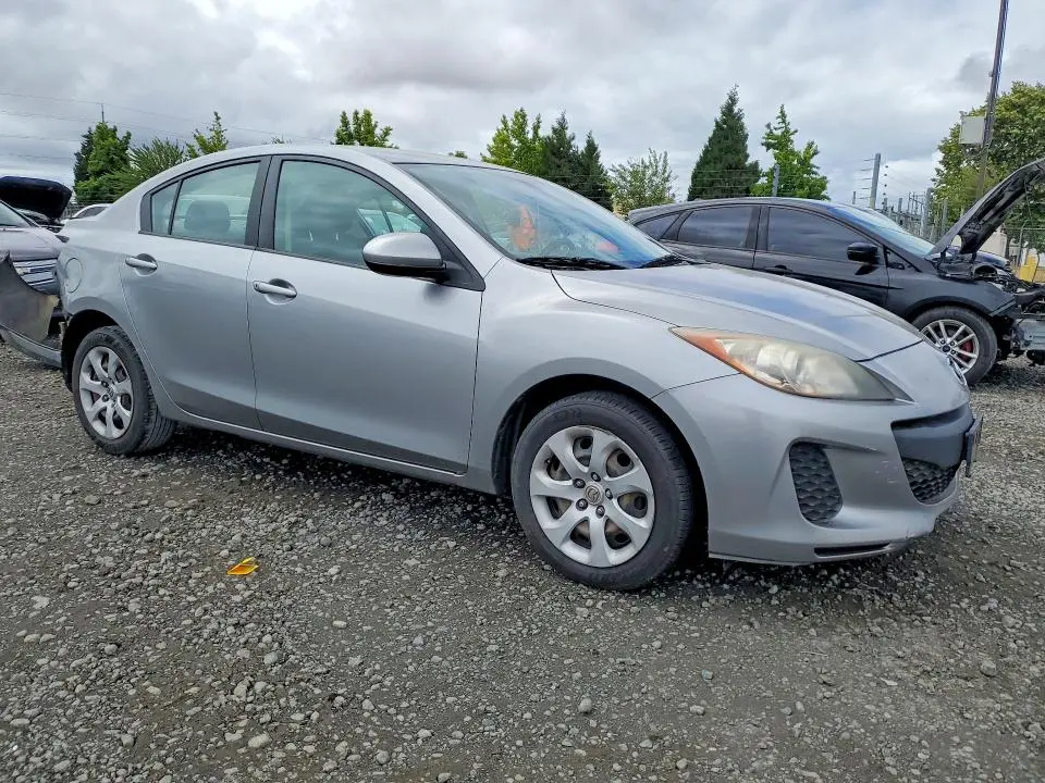 2013 MAZDA 3 I  