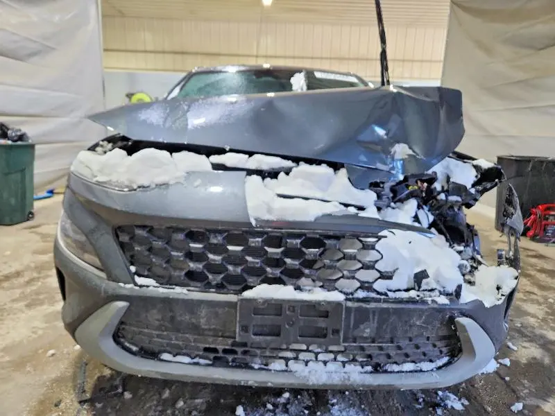 2023 HYUNDAI KONA SE  