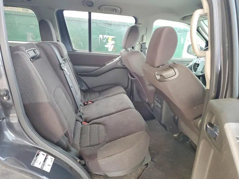 2012 NISSAN PATHFINDER S  