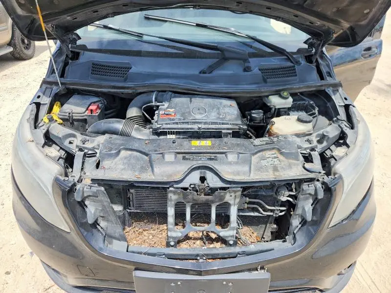 2019 MERCEDES-BENZ METRIS   