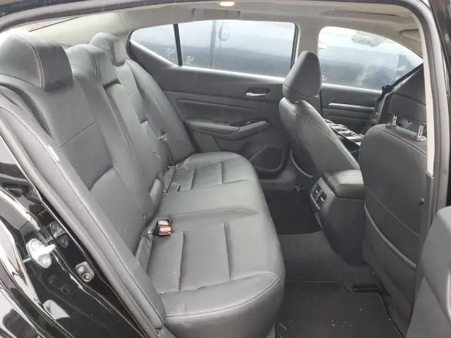 2022 NISSAN ALTIMA SL  