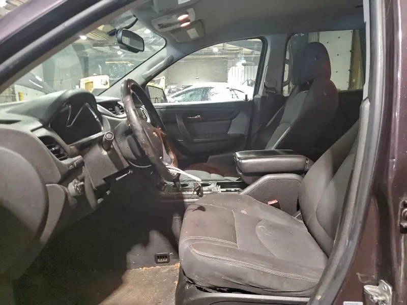 2015 CHEVROLET TRAVERSE LT  