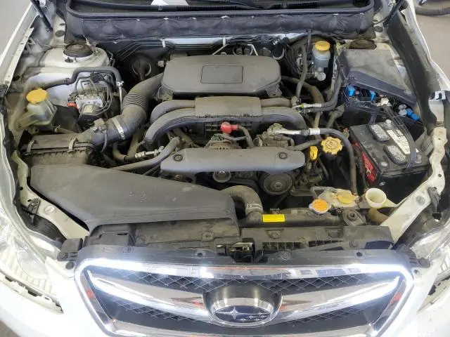 2010 SUBARU LEGACY 2.5I LIMITED  