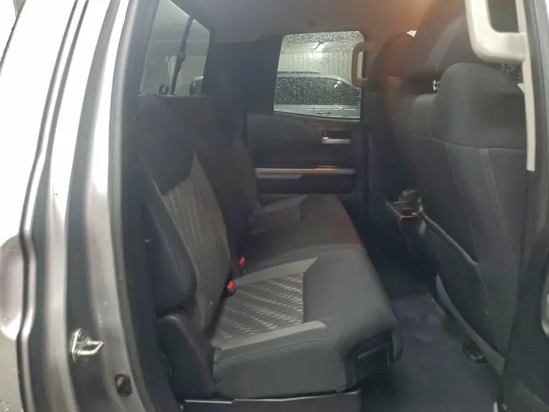 2018 TOYOTA TUNDRA DOUBLE CAB SR  