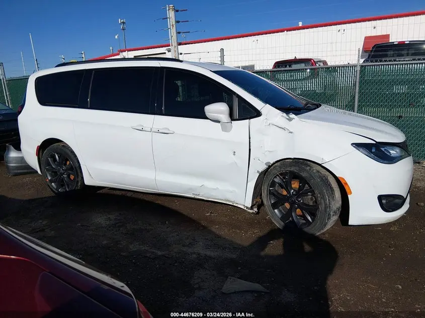 2019 CHRYSLER PACIFICA TOURING L PLUS