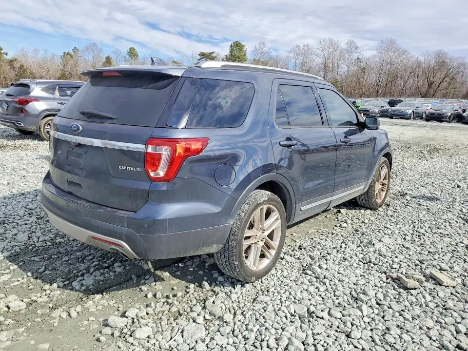 2017 FORD EXPLORER XLT  