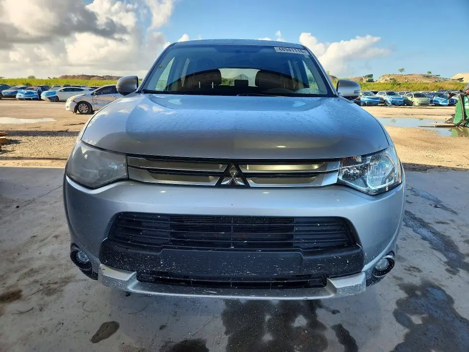 2015 MITSUBISHI OUTLANDER SE  
