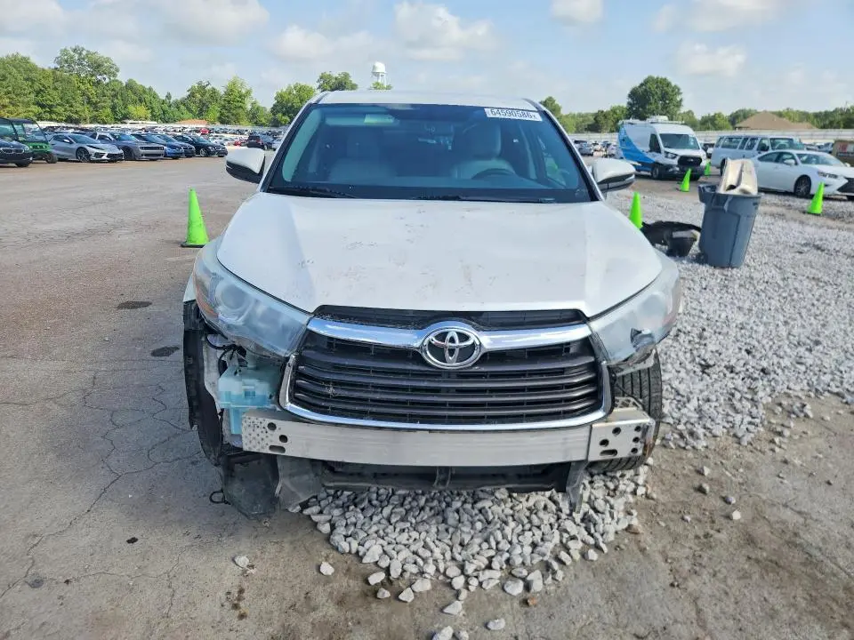 2015 TOYOTA HIGHLANDER LE  
