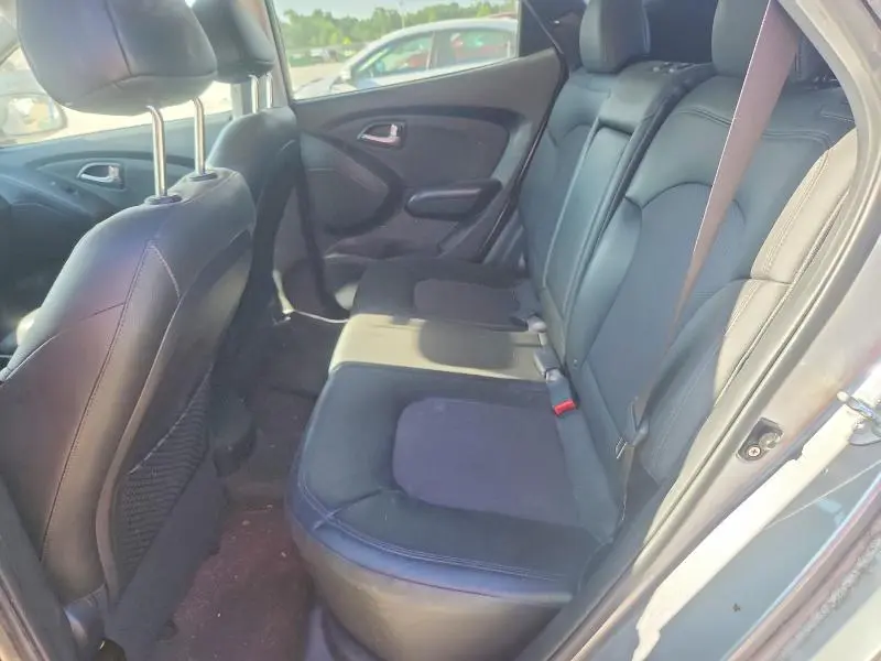 2011 HYUNDAI TUCSON GLS  