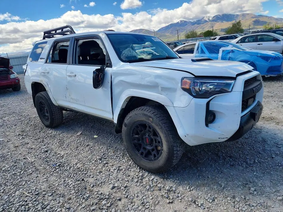 2024 TOYOTA 4RUNNER TRD PRO  