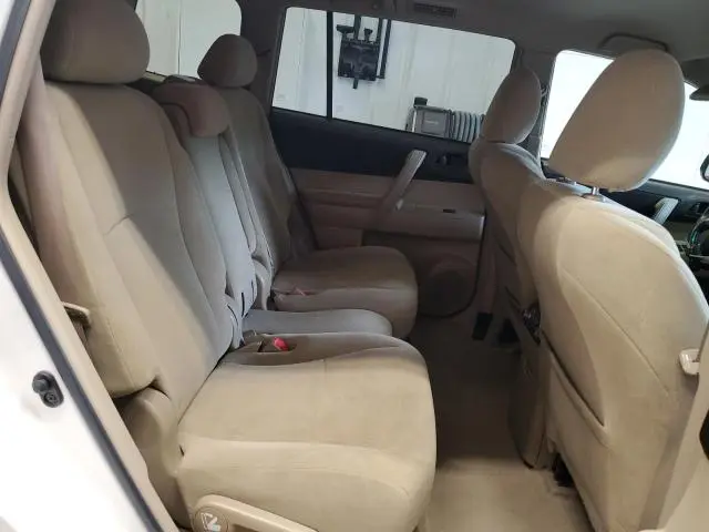 2010 TOYOTA HIGHLANDER   