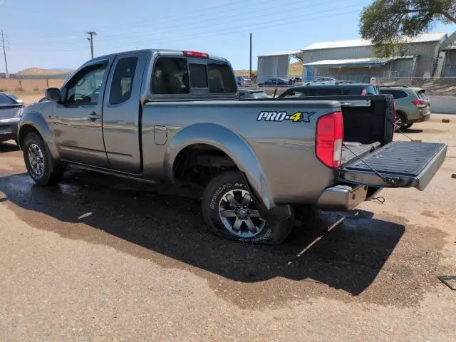 2017 NISSAN FRONTIER SV  