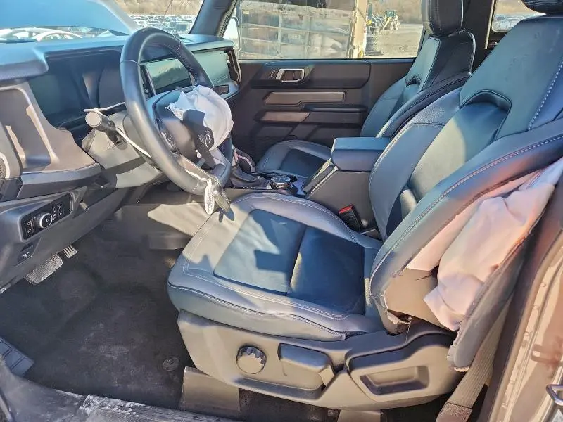 2023 FORD BRONCO BASE  