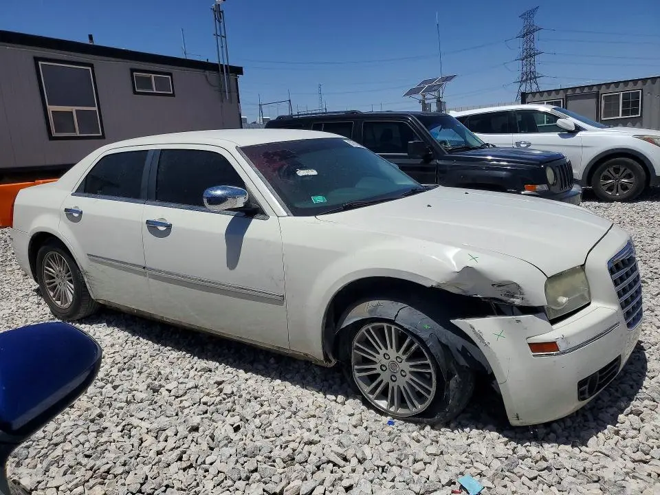 2010 CHRYSLER 300 TOURING  